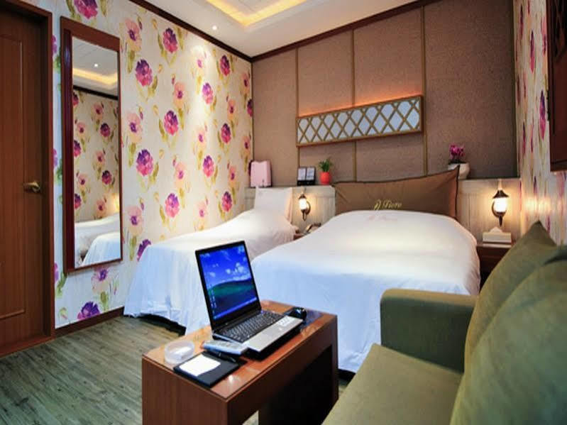 كومي Fiore Hotel المظهر الخارجي الصورة