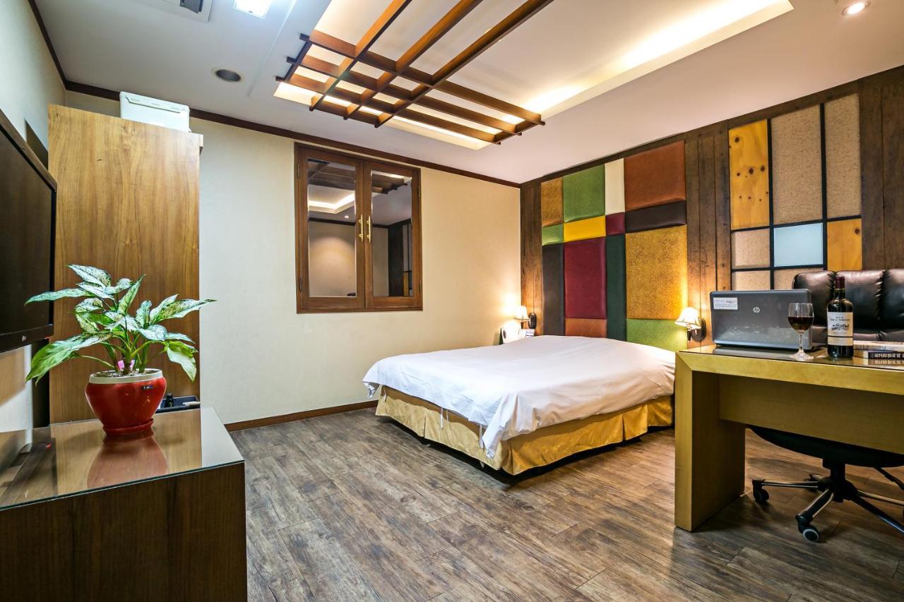 كومي Fiore Hotel المظهر الخارجي الصورة